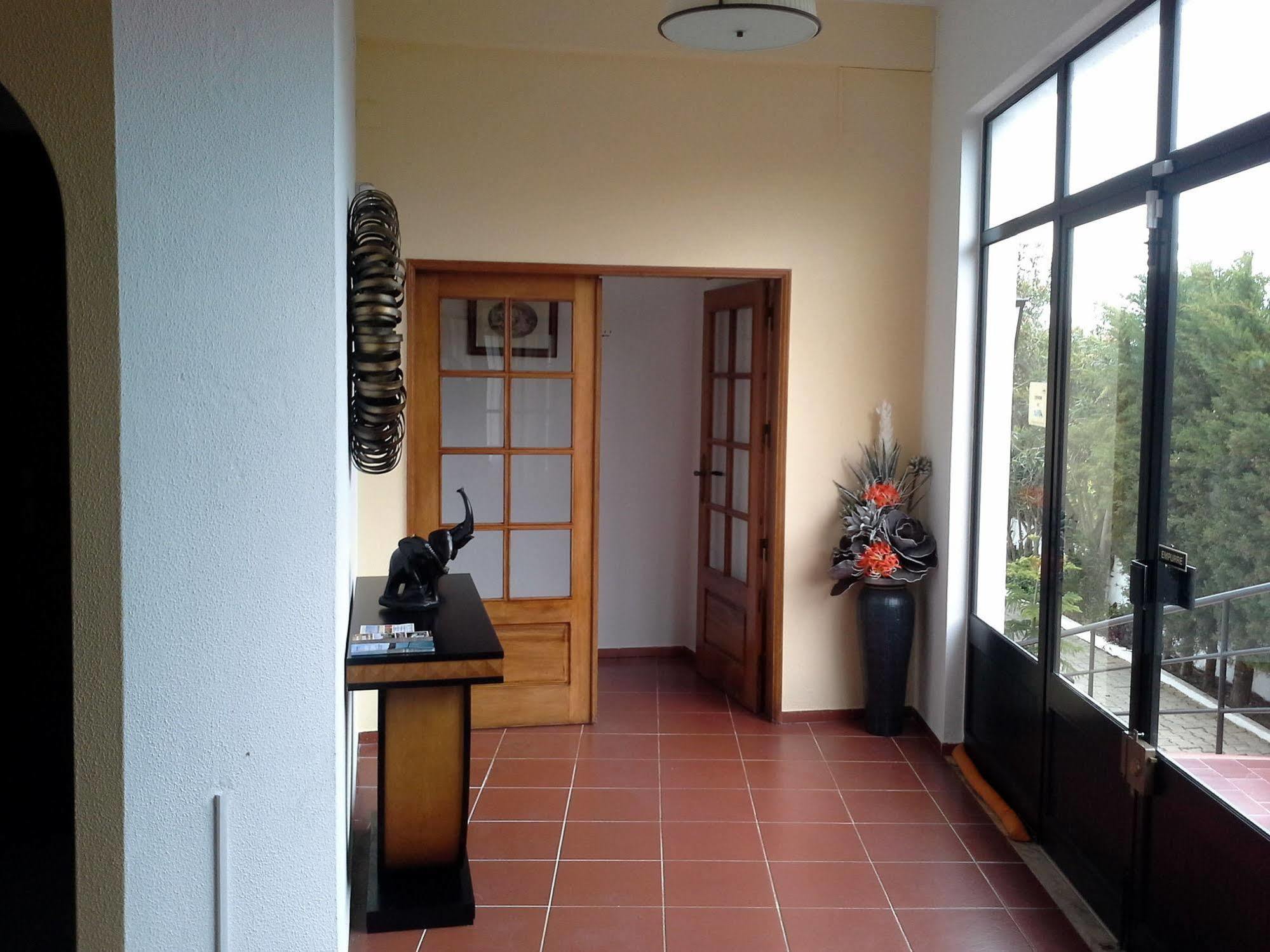 Manta Guest Bed & Breakfast Manta Rota Exterior photo