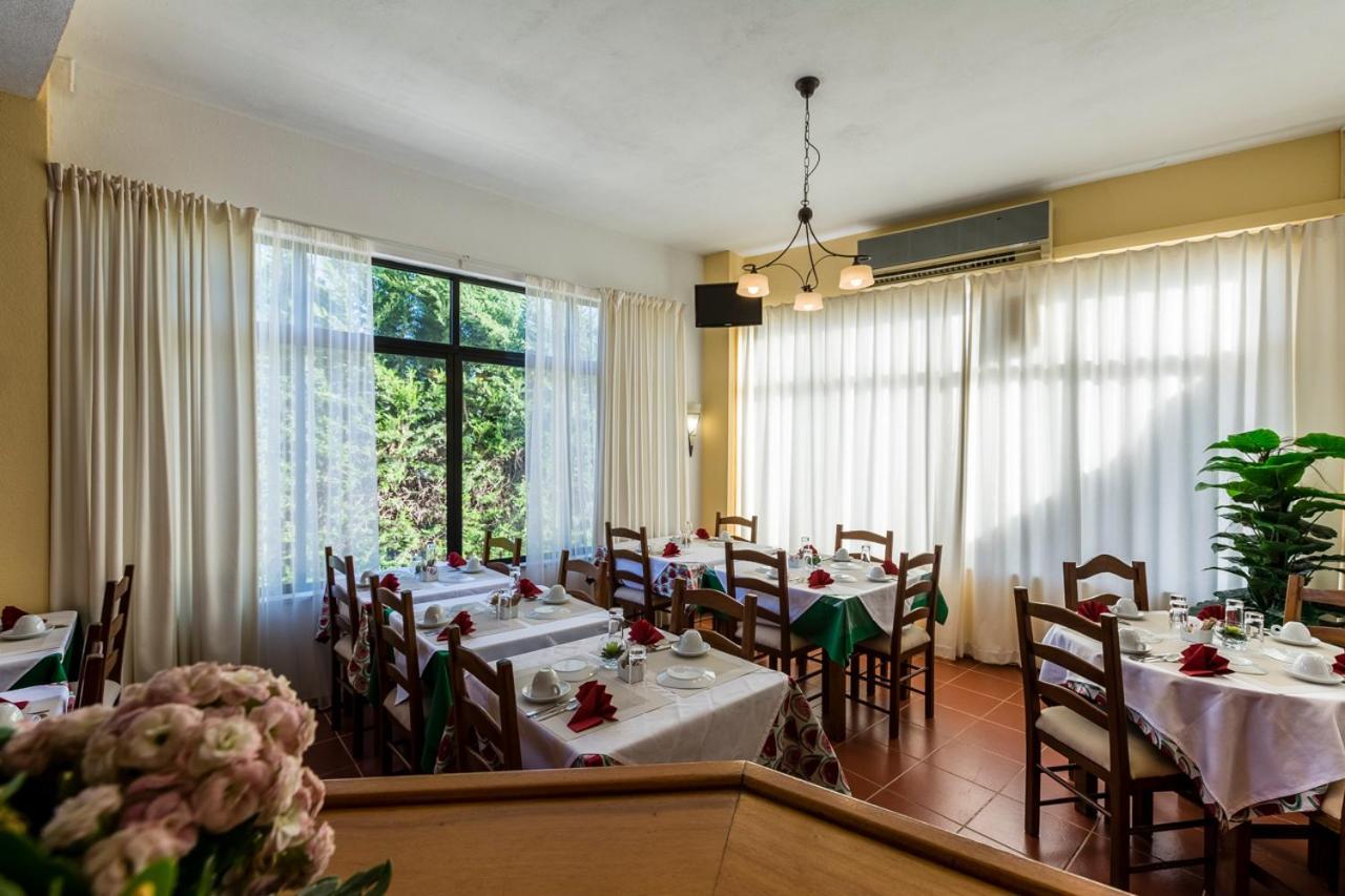 Manta Guest Bed & Breakfast Manta Rota Exterior photo